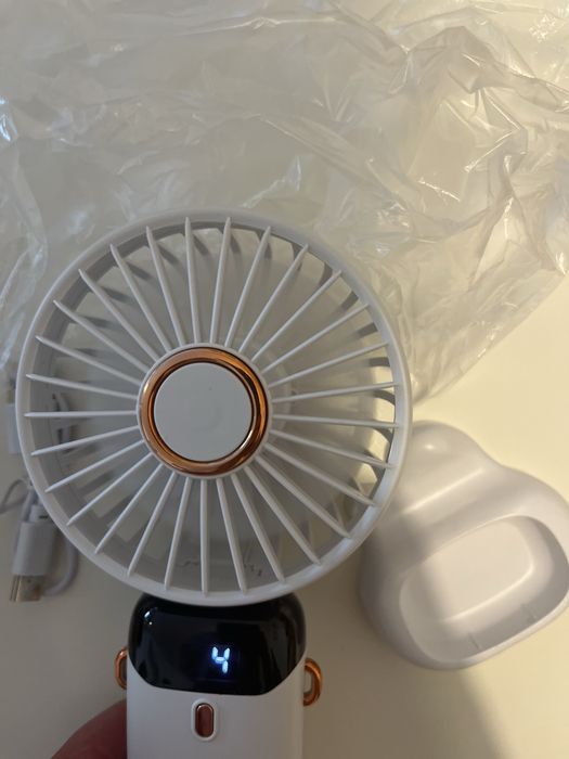 Ventoinha portatil USB com 5 velocidades e display digital