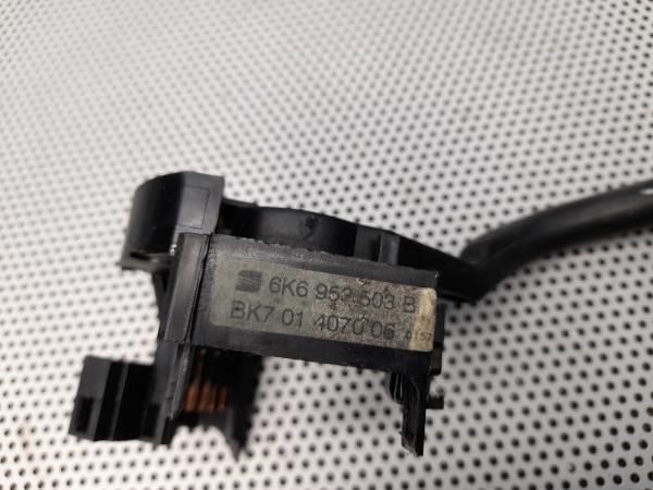 Conjunto / manetes de luzes e limpa vidros VOLKSWAGEN Caddy II (9K)