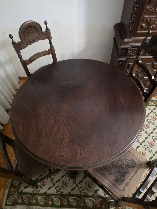 Mesa de jantar redonda