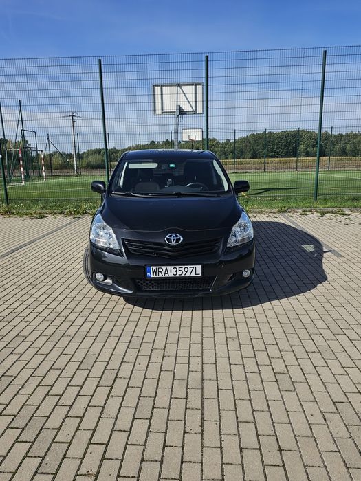 Toyota Verso 1.8b 2011r