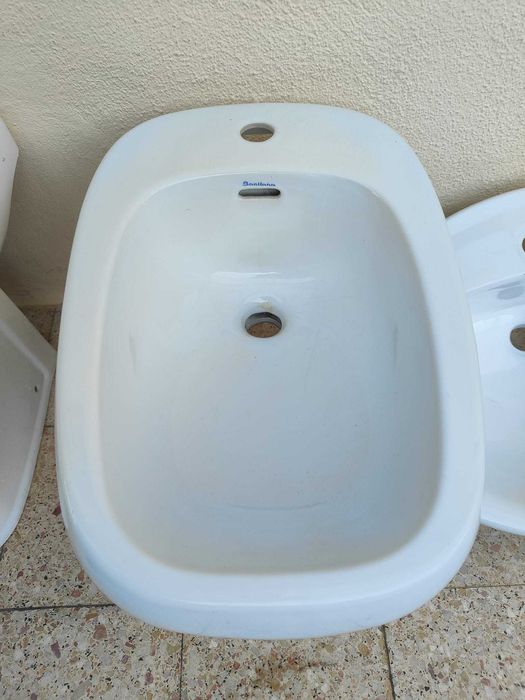 Louças de casa de banho