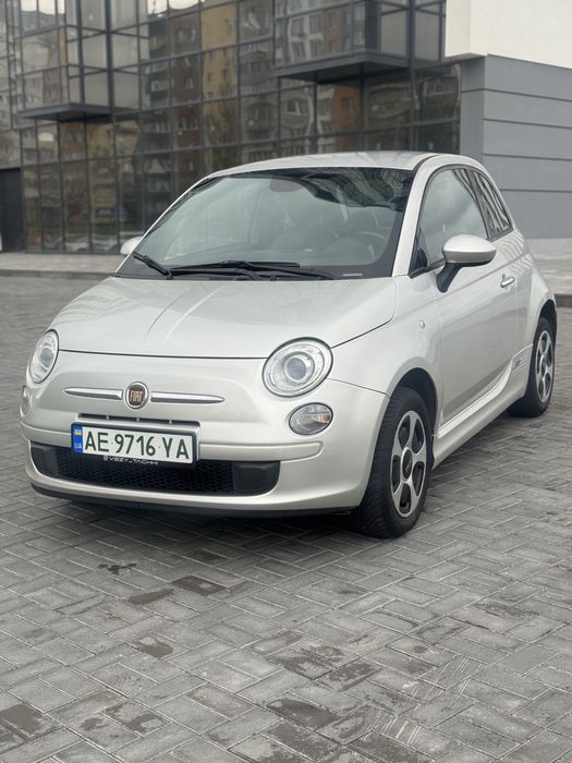 В продаже Fiat 500e