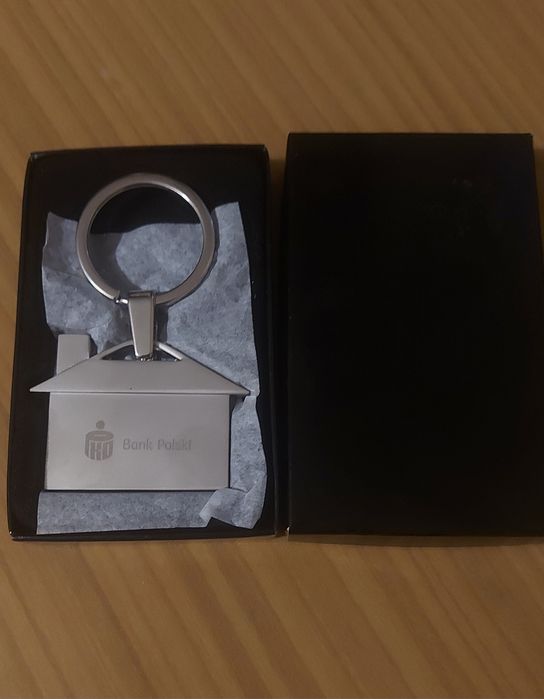 Brelok Dom z grawerem PKO Bank Polski