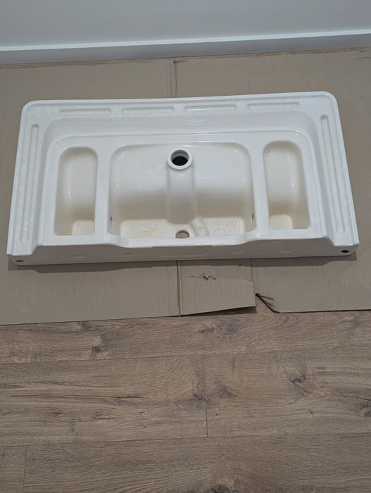 Умивальник Kolo 90/48