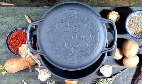 Кастрюля чугунная литая 4- 6 литров с чугунной крышкой сковородой