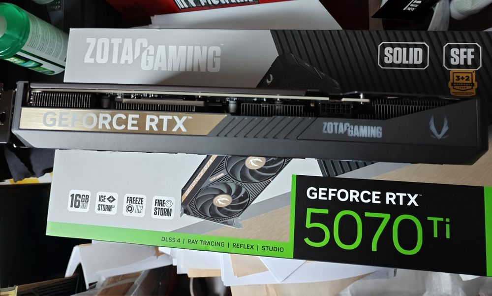 Відеокарта Zotac GAMING GeForce RTX 5070 Ti SOLID SFF