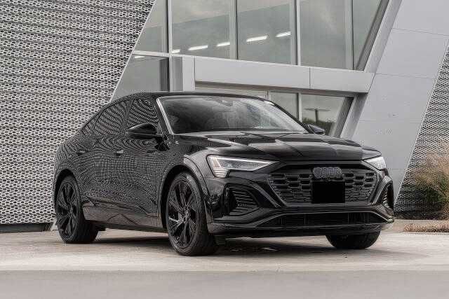 2024 Audi Q8 Sportback e-tron quattro Prestige S line