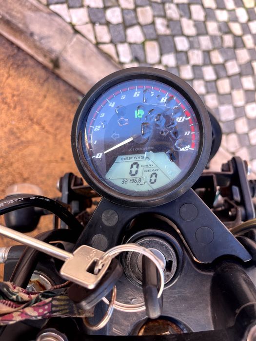 Moto UM Scrambler 125 – 2020 – Excelente estado