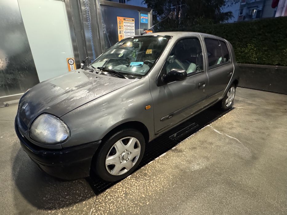Renault clio, ano 1999