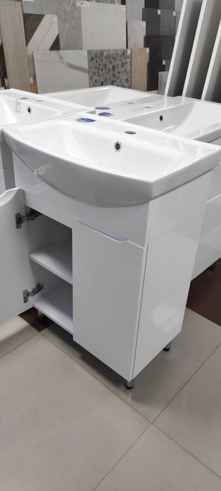 Тумба Вісла 60см + умивальник Cersania. Меблі для ванної кімнати