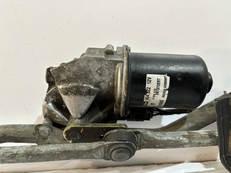 BMW E60 E61 E63 E64 Mechanizm wycieraczek - 16941