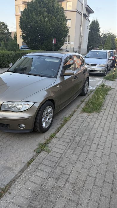 BMW  116i  продам