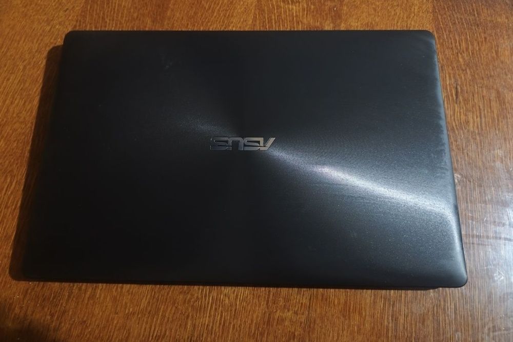 Ноутбук ASUS R510L