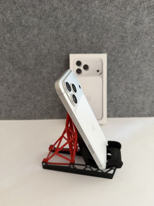 Troco/Vendo IPhone 17 Pro 256GB Silver a estrear 0 ciclos