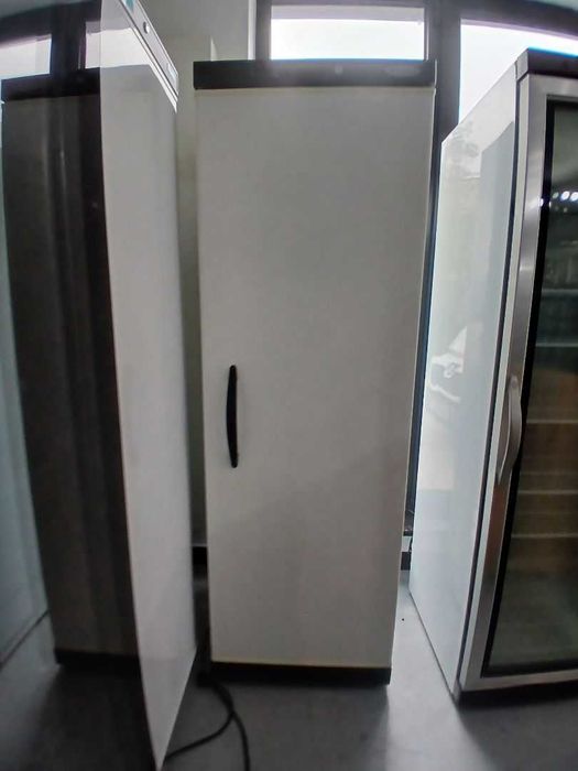Szafa mroźnicza Tefcold UF400