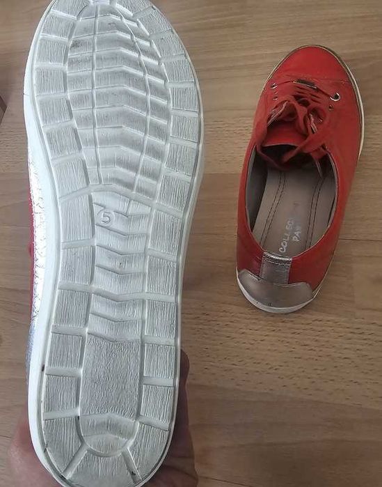 Sneakersy skórzane Caprice 38(24,5cm) czerwone