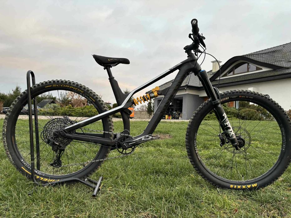 Canyon Spectral rozmiar M 2021 fox,ohlins