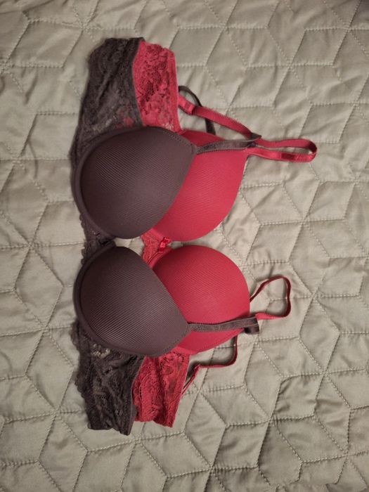 Жіночі бюстгальтери НОВІ!