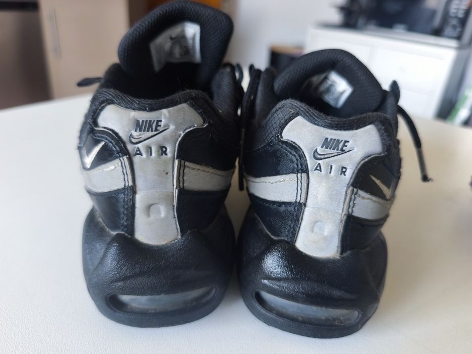 Nike Air Max 95 pretas