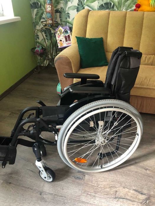 Активне базове крісло колісне Invacare Action 5