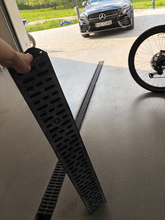 Kratki odpływowe garaż nowe solidne mocne