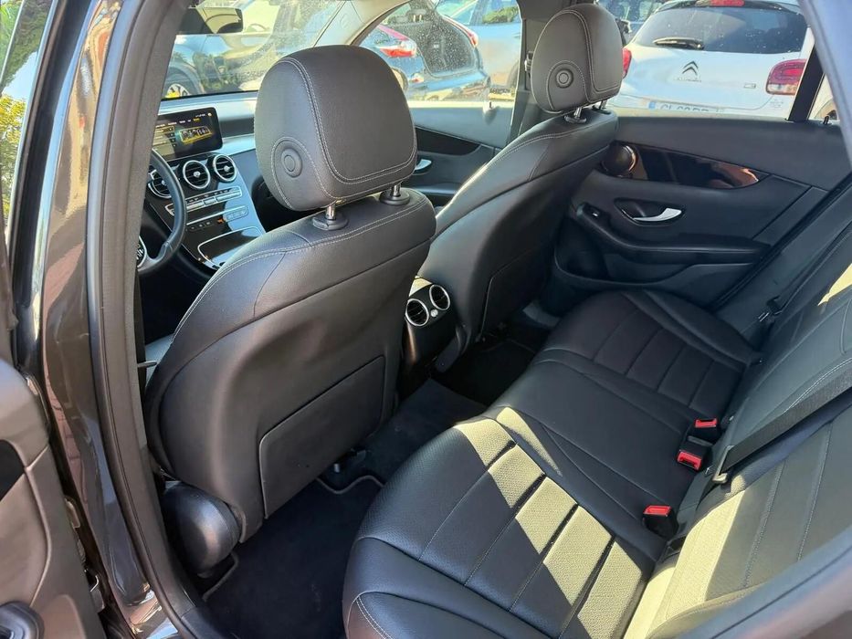 Mercedes-Benz GLC 300 de 4Matic 9G-TRONIC
