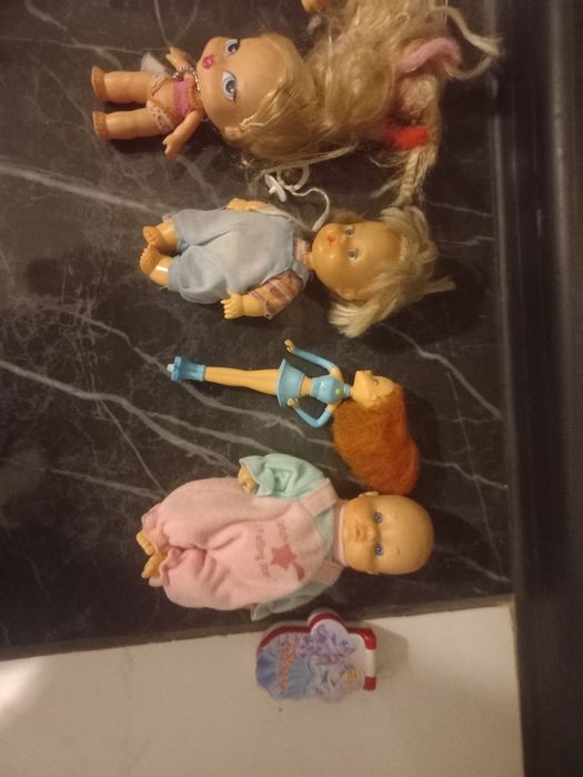 Ляльки різні дитячі