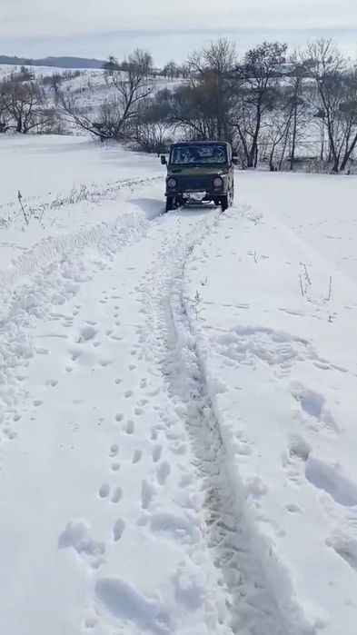 Продаж Автомобія