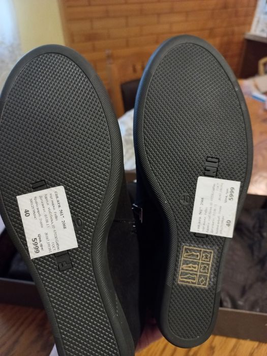 Зима нові замшеві чобітки Fellini 40р.