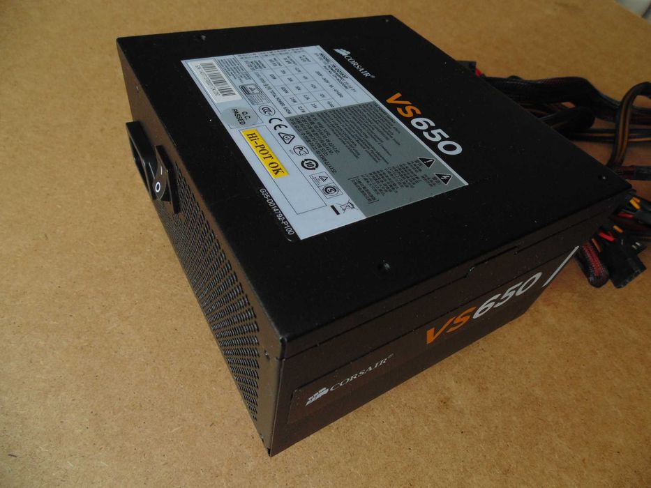 Zasilacz komputerowy 650W Corsair VS650 650W 80PLUS BOX