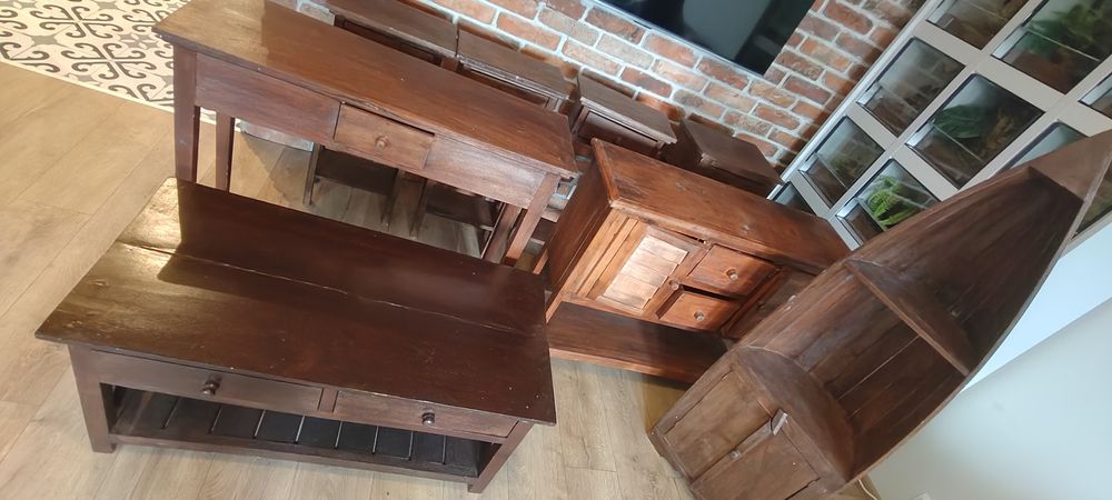 Stare drewniane meble