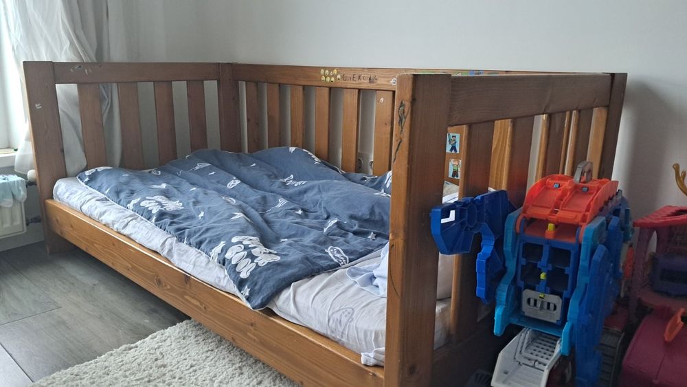 Ліжечко дерев'яне дитяче 168*86 см,  ліжко з матрацом