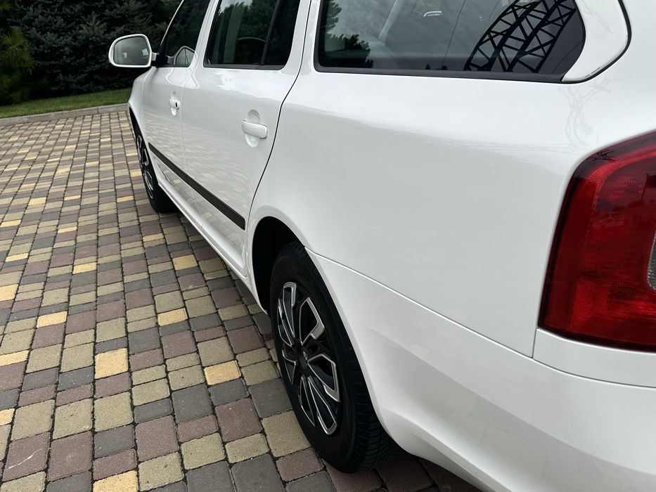 Шкода Октавія  2013 рік 1,6 бензин MPI + ГБО4 механіка Skoda Octavia A5 октавия