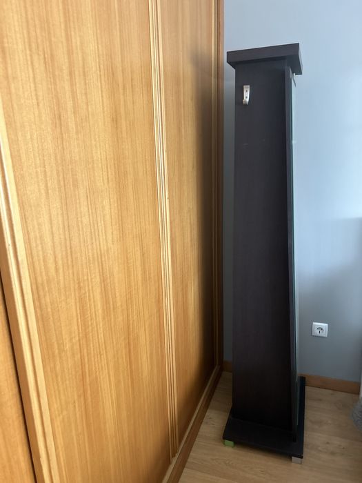 Espelho com bengaleiro