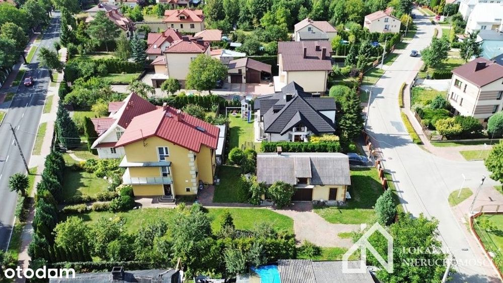 REZERWACJA-Atrakcyjna posesja przy ulicy Lipowej na sprzedaż!