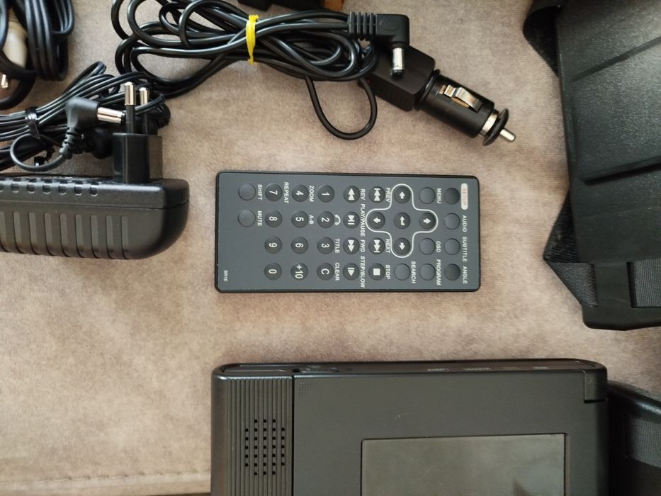 2-in-1 DVD Player64171711878147124