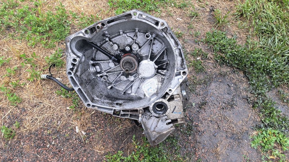 Рено Меган 3.  1,5диз 2012год