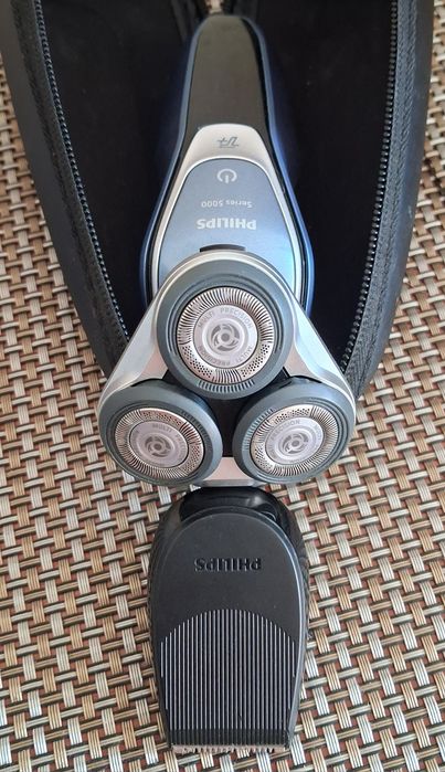 Електробритва PHILIPS Series 5000