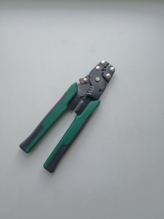 Клещи.    обжимные