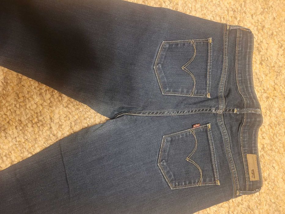levis prosta nogawka 29