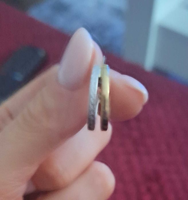 Złoty kolczyk Apart próba 333