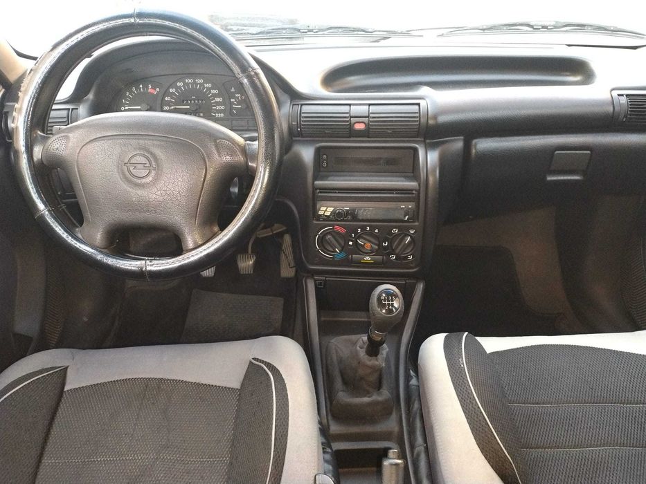 Opel Astra 1.7 TD | 233.000km reais | 2 donos