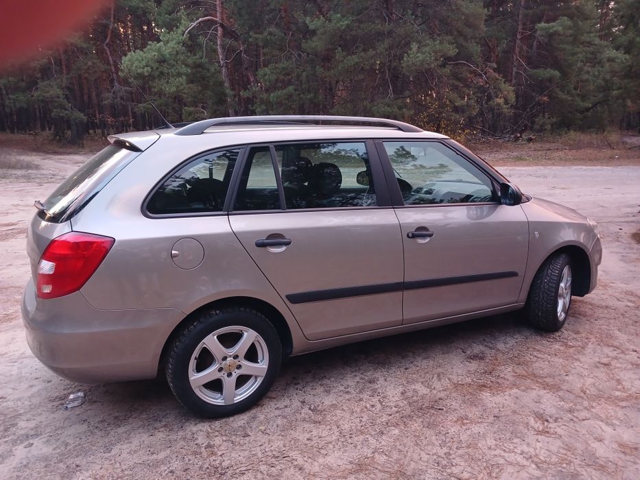 Продам автомобиль шкода фабия