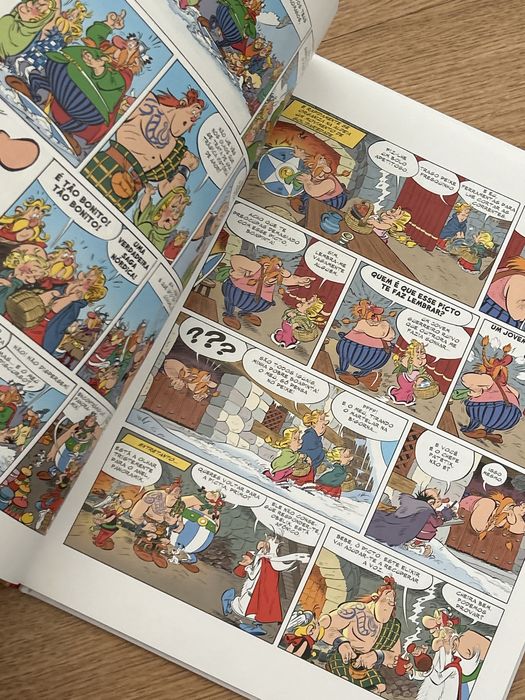 Livro banda desenhada Asterix entre os Pictos