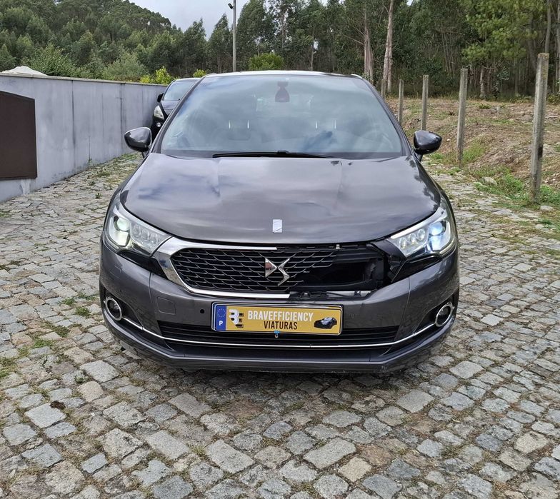 DS DS4 1.6 BlueHDi So Chic Apenas 144 Mil Kms Nacional de 2018
