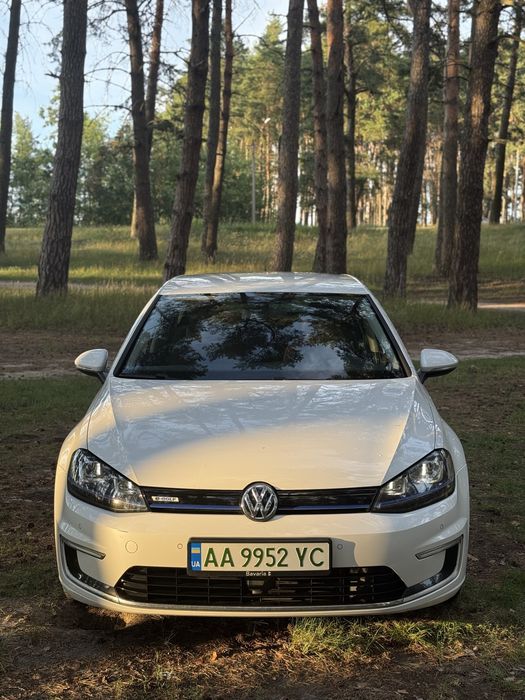 Продажа/обмен Volkwagen E-Golf . Электро