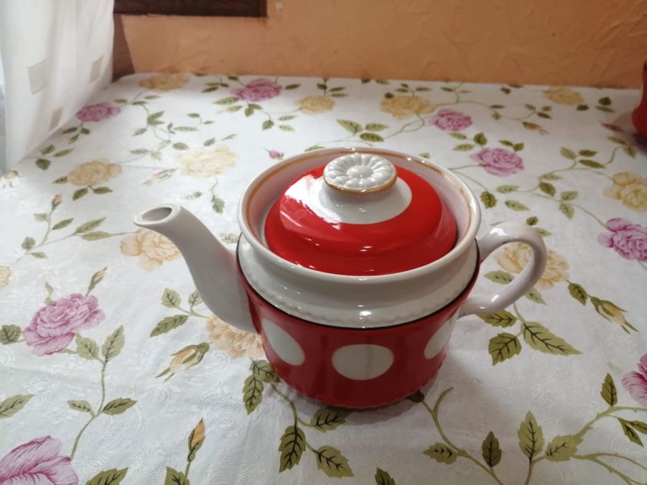 Чайний сервіз на 12 персон