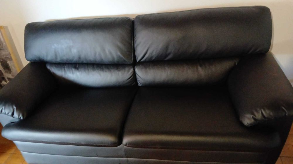 Vendo 2 sofás pretos