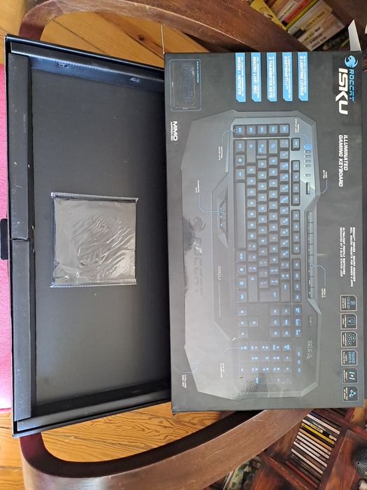Teclado Gaming Roccat ISKU