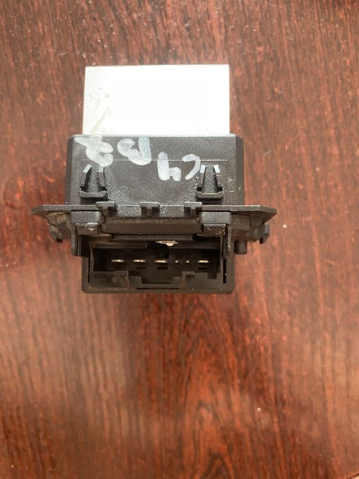 Реостат / резистор вентилятора пічки T1000034Z-C  VLCL-29PWM11N